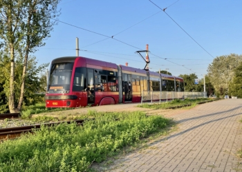 Łodzianie muszą czekać rok na mapę z trasami linii tramwajowych i autobusowych