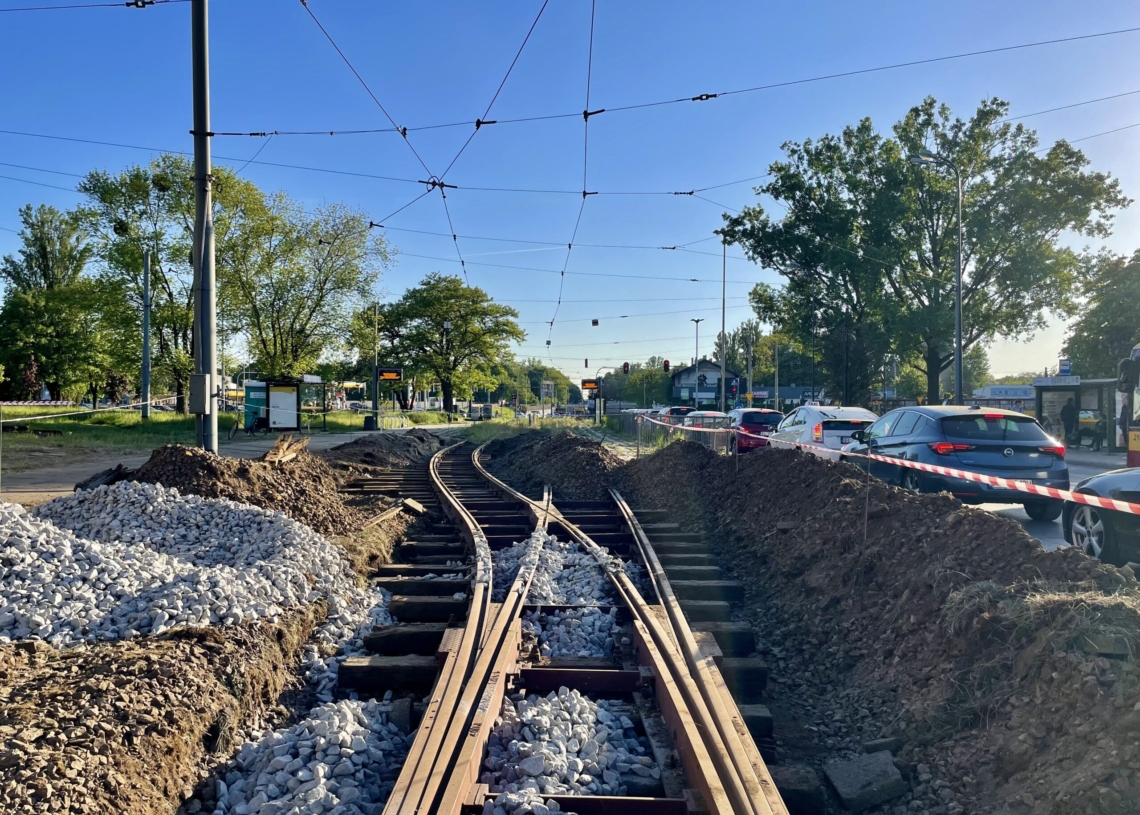 Rozpoczęła się budowa rozjazdu dla tramwajów linii 43 przy dawnej pętli Towarowa. Ich powrót na trasę ma nastąpić w lipcu