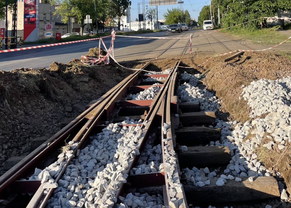 Rozpoczęła się budowa rozjazdu dla tramwajów linii 43 przy dawnej pętli Towarowa. Ich powrót na trasę ma nastąpić w lipcu