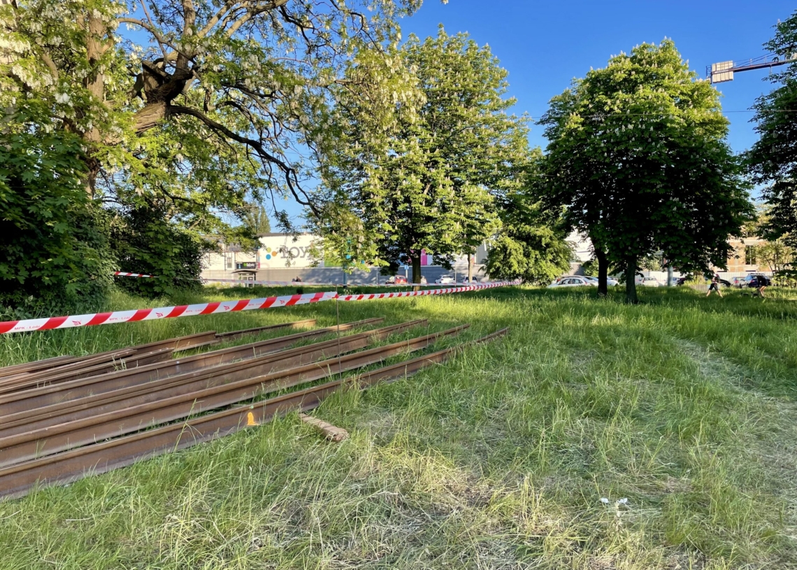 Rozpoczęła się budowa rozjazdu dla tramwajów linii 43 przy dawnej pętli Towarowa. Ich powrót na trasę ma nastąpić w lipcu