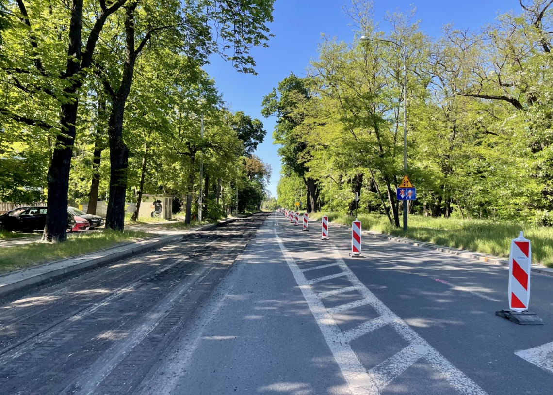 Pierwszy dzień remontu ul. Krakowskiej. Niewielu kierowców korzysta z objazdu wytyczonego przez miasto