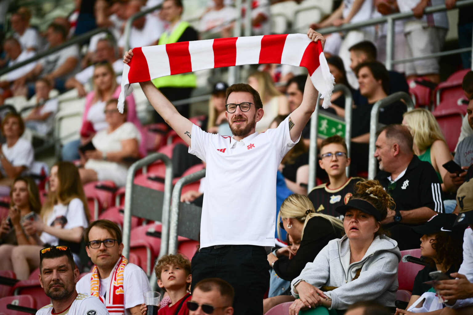 LKS Lodz vs Stal Mielec doping Fot Sebastian Szwajkowski 23
