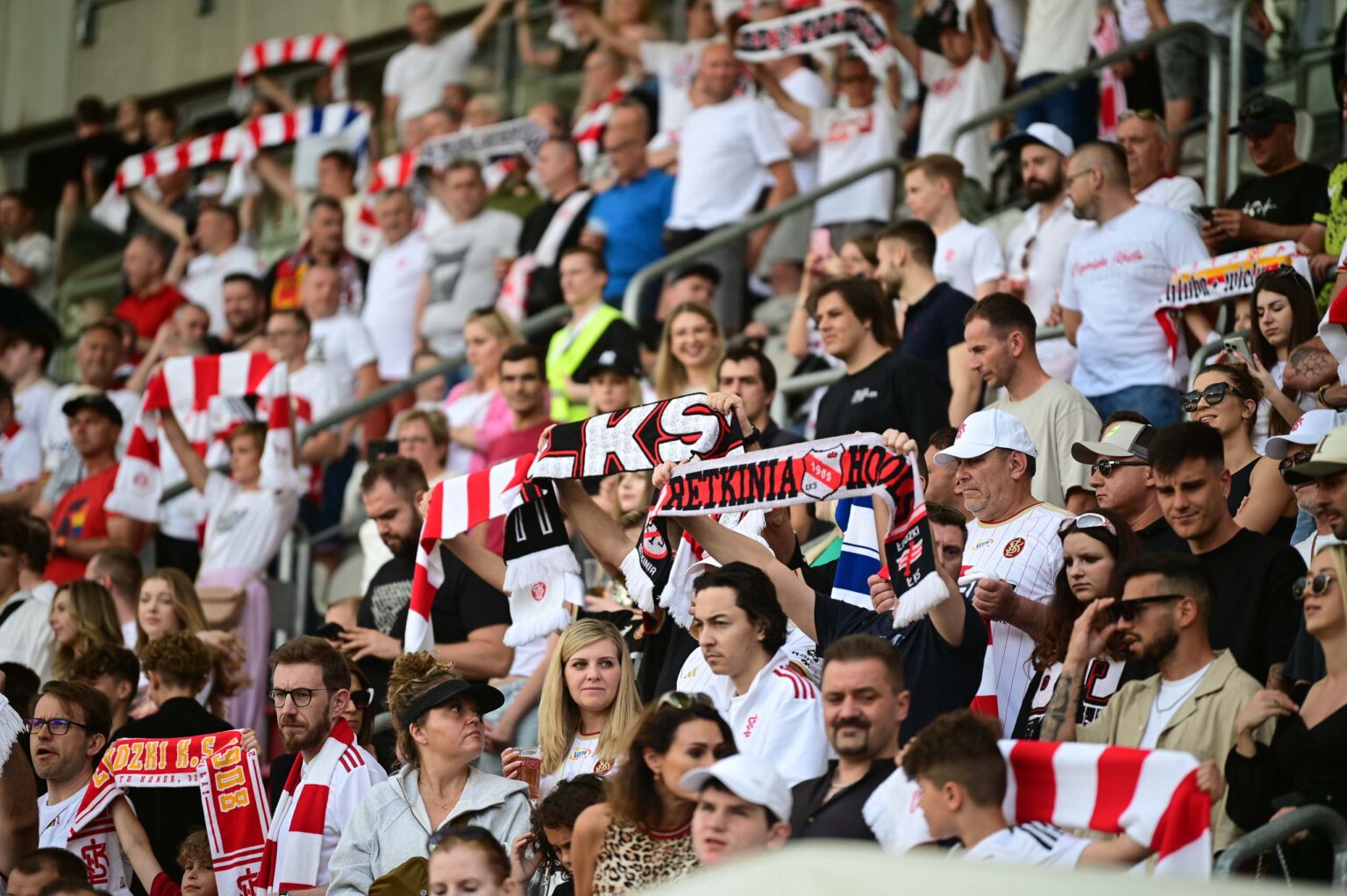 LKS Lodz vs Stal Mielec doping Fot Sebastian Szwajkowski 65