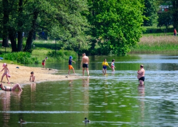 Koniec wakacji, ale nie sezonu nad wodą. Łódzkie kąpieliska zostają otwarte dłużej