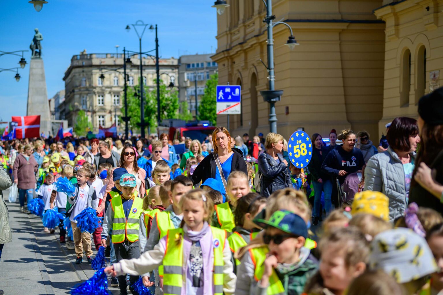 Przemarsz z okazji 20lecia Polski w UE Fot Sebastian Szwajkowski.21