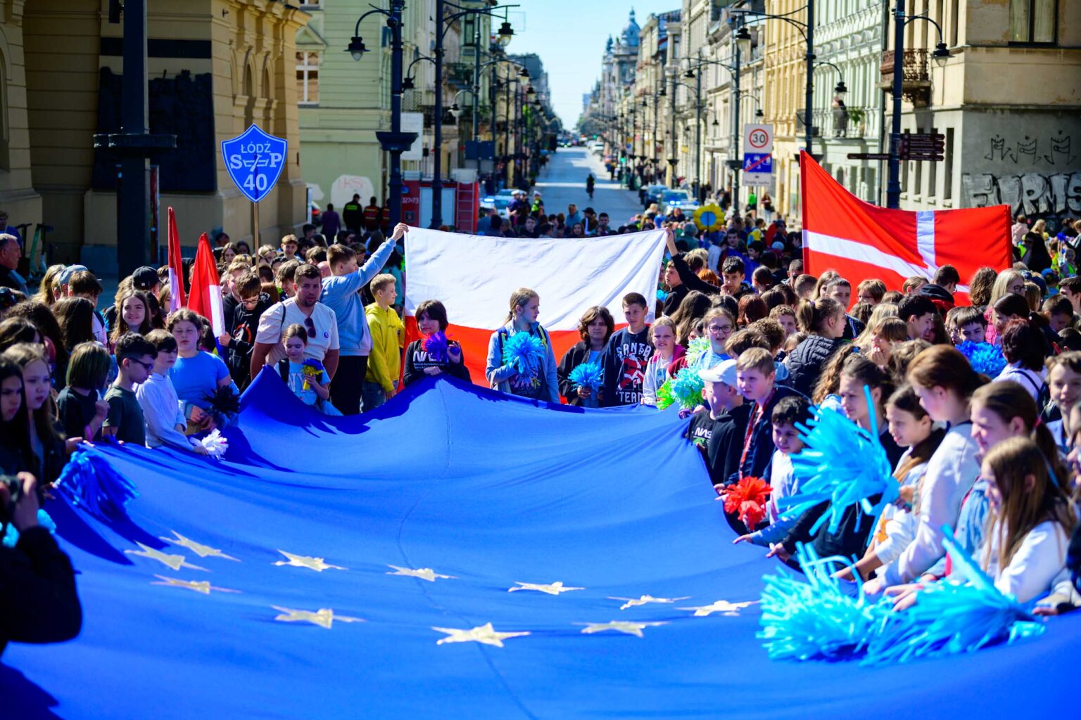 Przemarsz z okazji 20lecia Polski w UE Fot Sebastian Szwajkowski.30