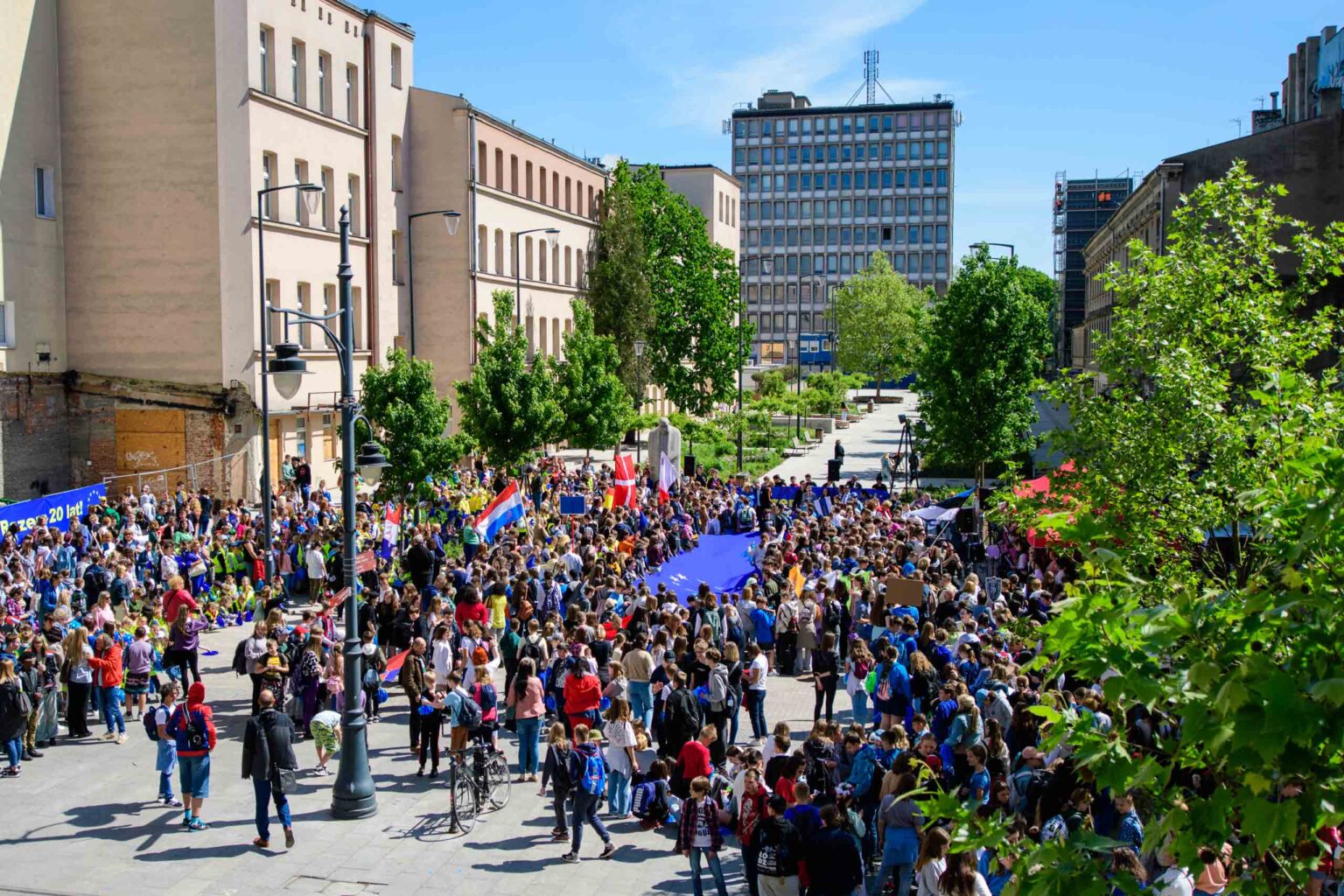 Przemarsz z okazji 20lecia Polski w UE Fot Sebastian Szwajkowski.46