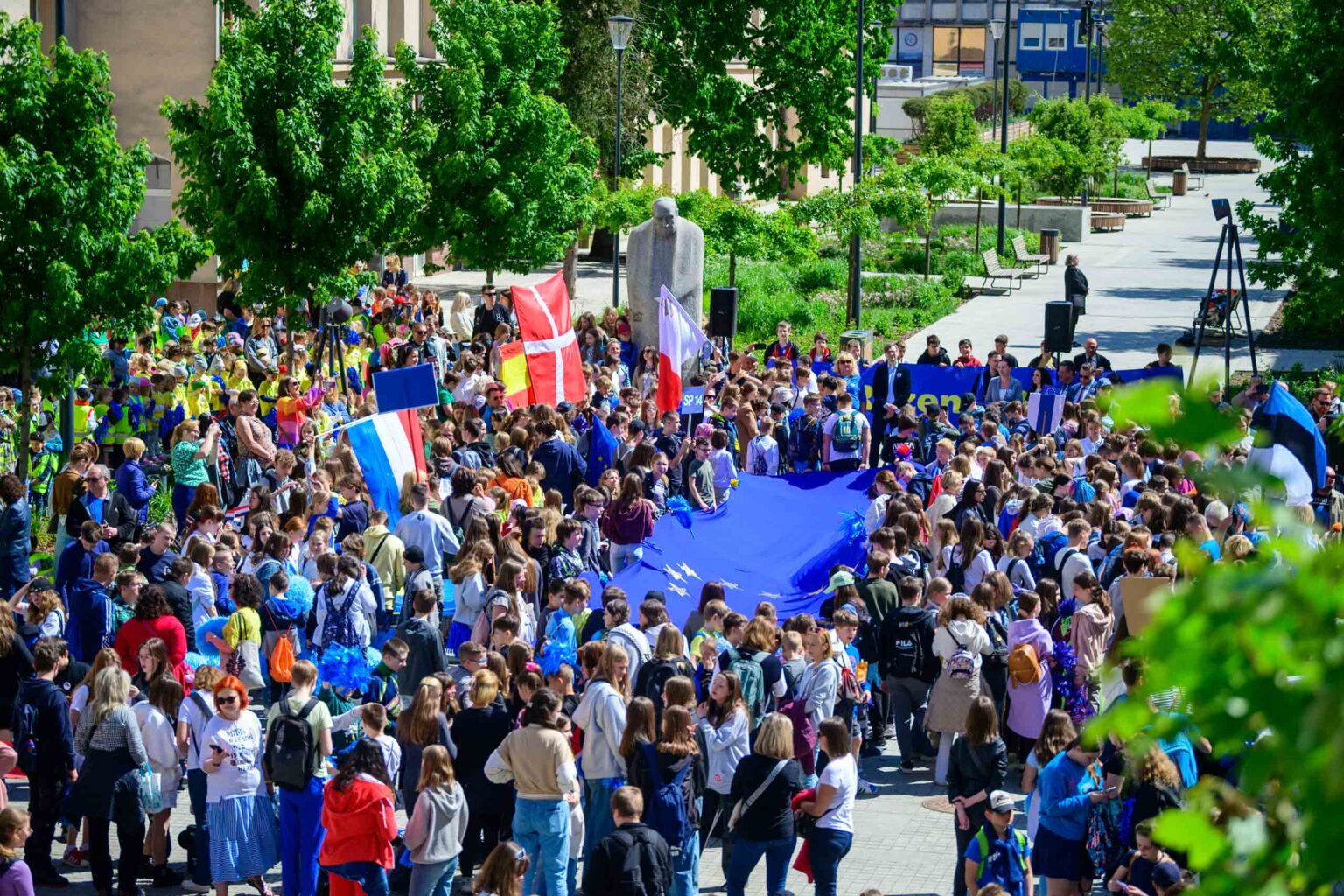 Przemarsz z okazji 20lecia Polski w UE Fot Sebastian Szwajkowski.5