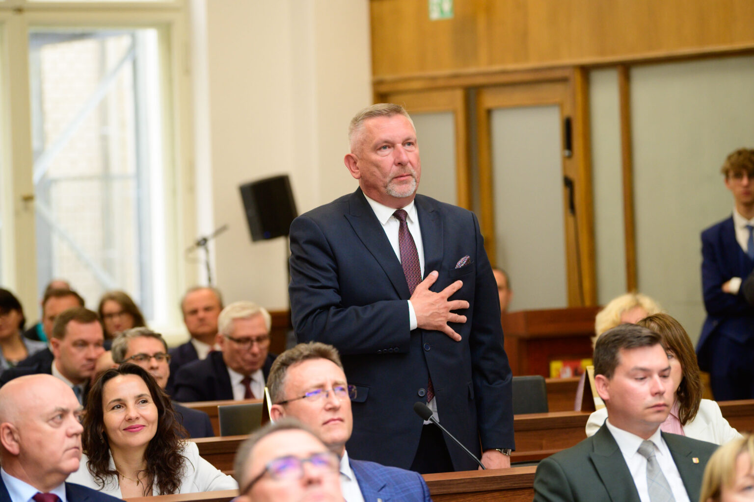 Sesja inauguracyjna Sejmiku Wojewodztwa Lodzkiego Fot Sebastian Szwajkowski 103