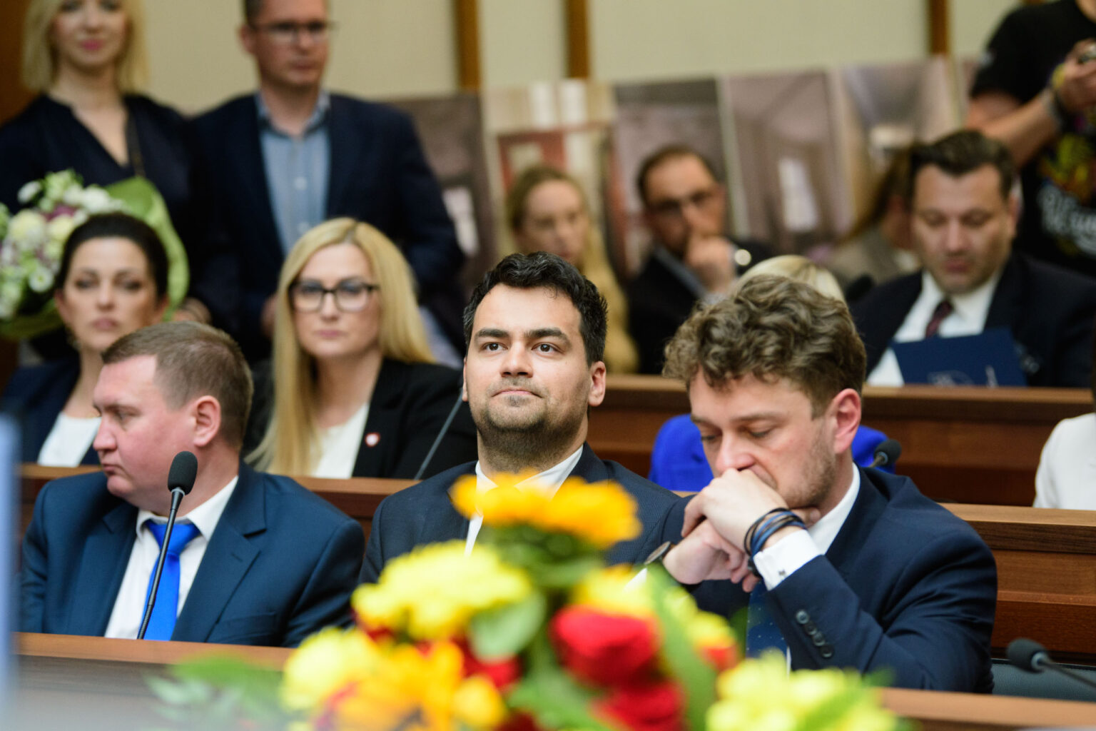 Sesja inauguracyjna Sejmiku Wojewodztwa Lodzkiego Fot Sebastian Szwajkowski 38
