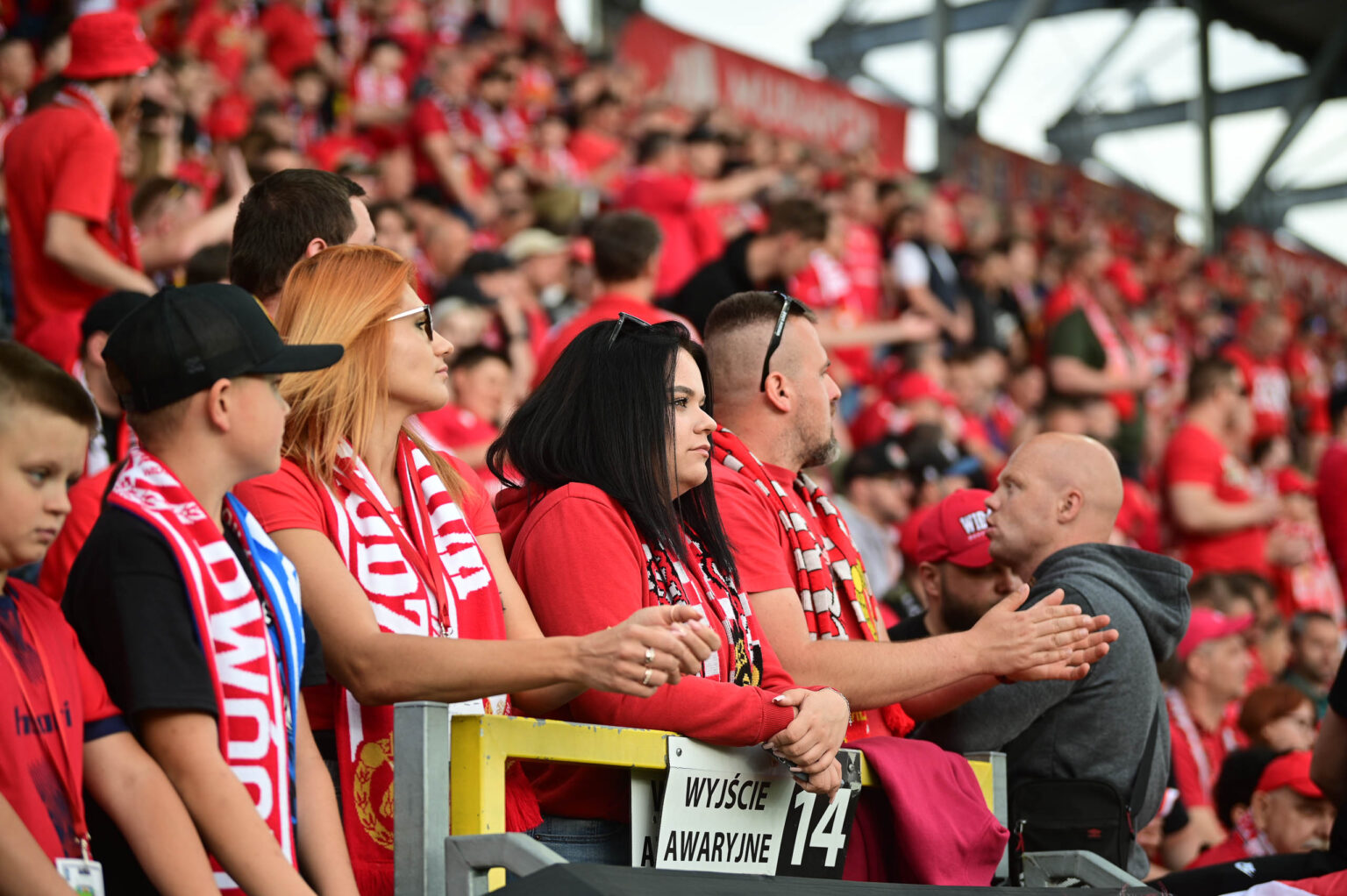 Widzew Lodz vs Lech Poznan kibice Fot Sebastian Szwajkowski 102