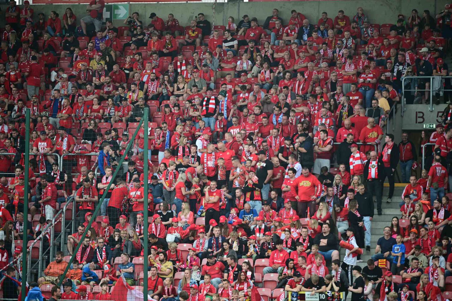 Widzew Lodz vs Lech Poznan kibice Fot Sebastian Szwajkowski 131