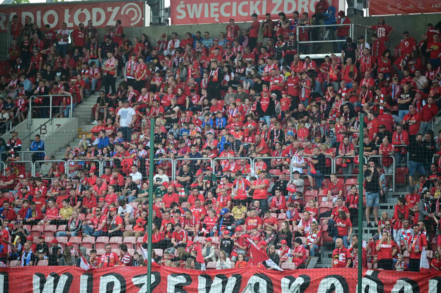 Widzew Lodz vs Lech Poznan kibice Fot Sebastian Szwajkowski 133