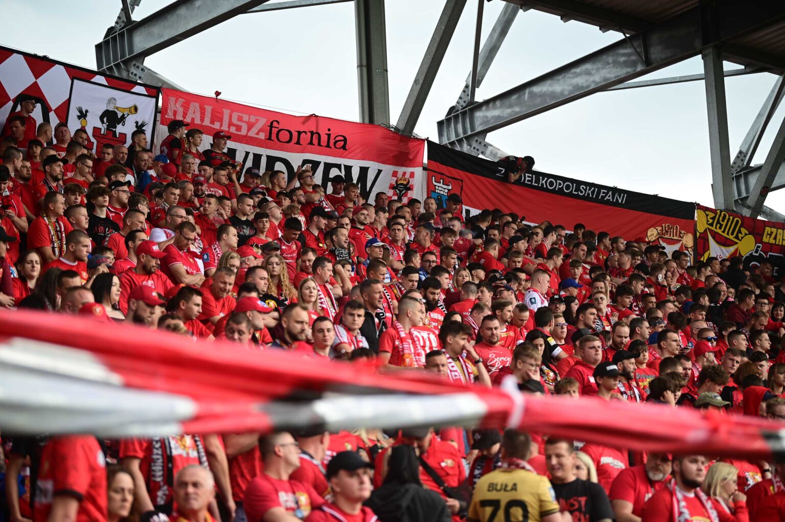 Widzew Lodz vs Lech Poznan kibice Fot Sebastian Szwajkowski 143