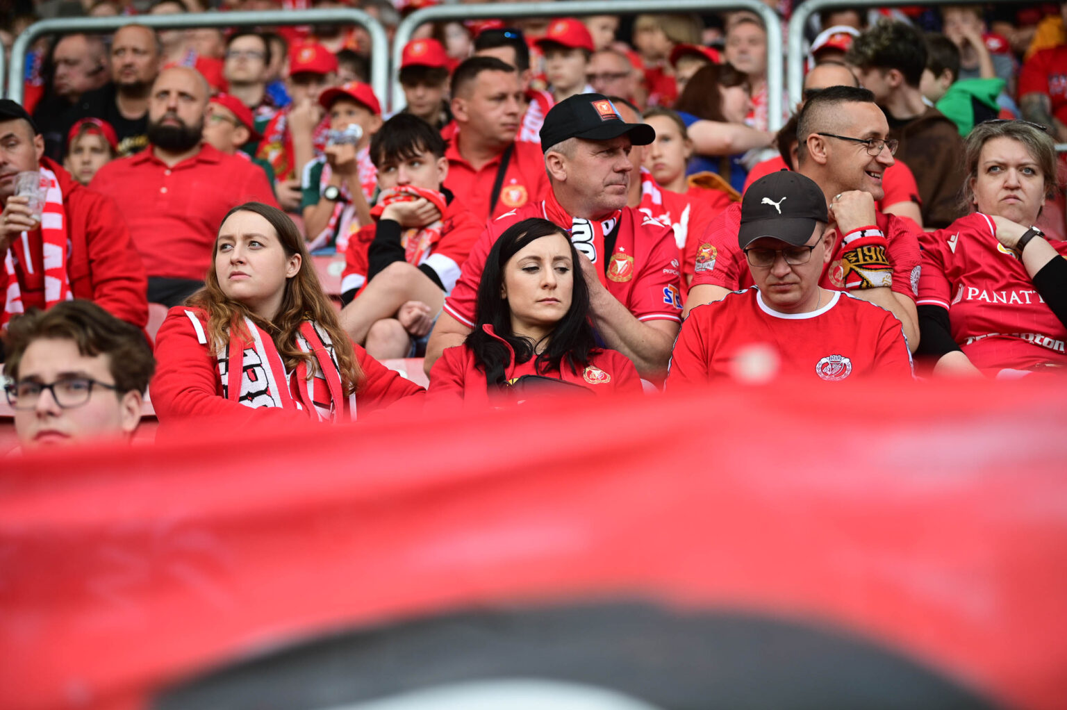 Widzew Lodz vs Lech Poznan kibice Fot Sebastian Szwajkowski 3