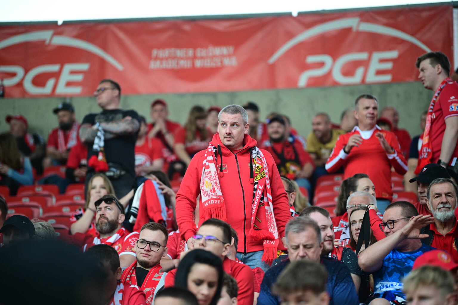 Widzew Lodz vs Lech Poznan kibice Fot Sebastian Szwajkowski 39