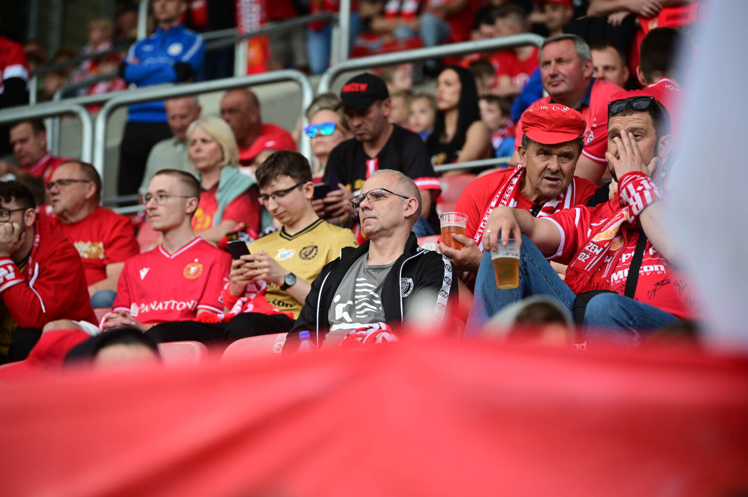 Widzew Lodz vs Lech Poznan kibice Fot Sebastian Szwajkowski 4