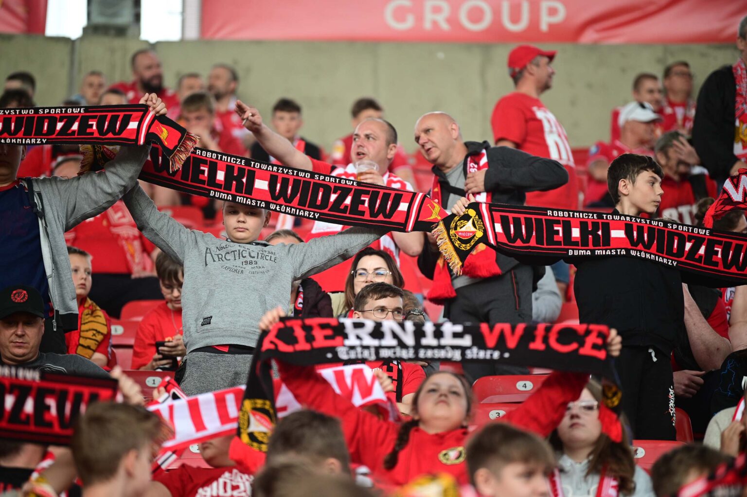 Widzew Lodz vs Lech Poznan kibice Fot Sebastian Szwajkowski 46