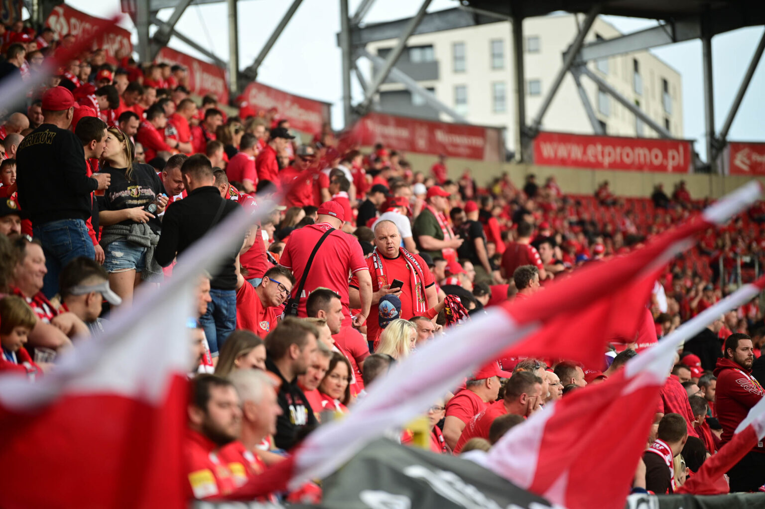 Widzew Lodz vs Lech Poznan kibice Fot Sebastian Szwajkowski 66