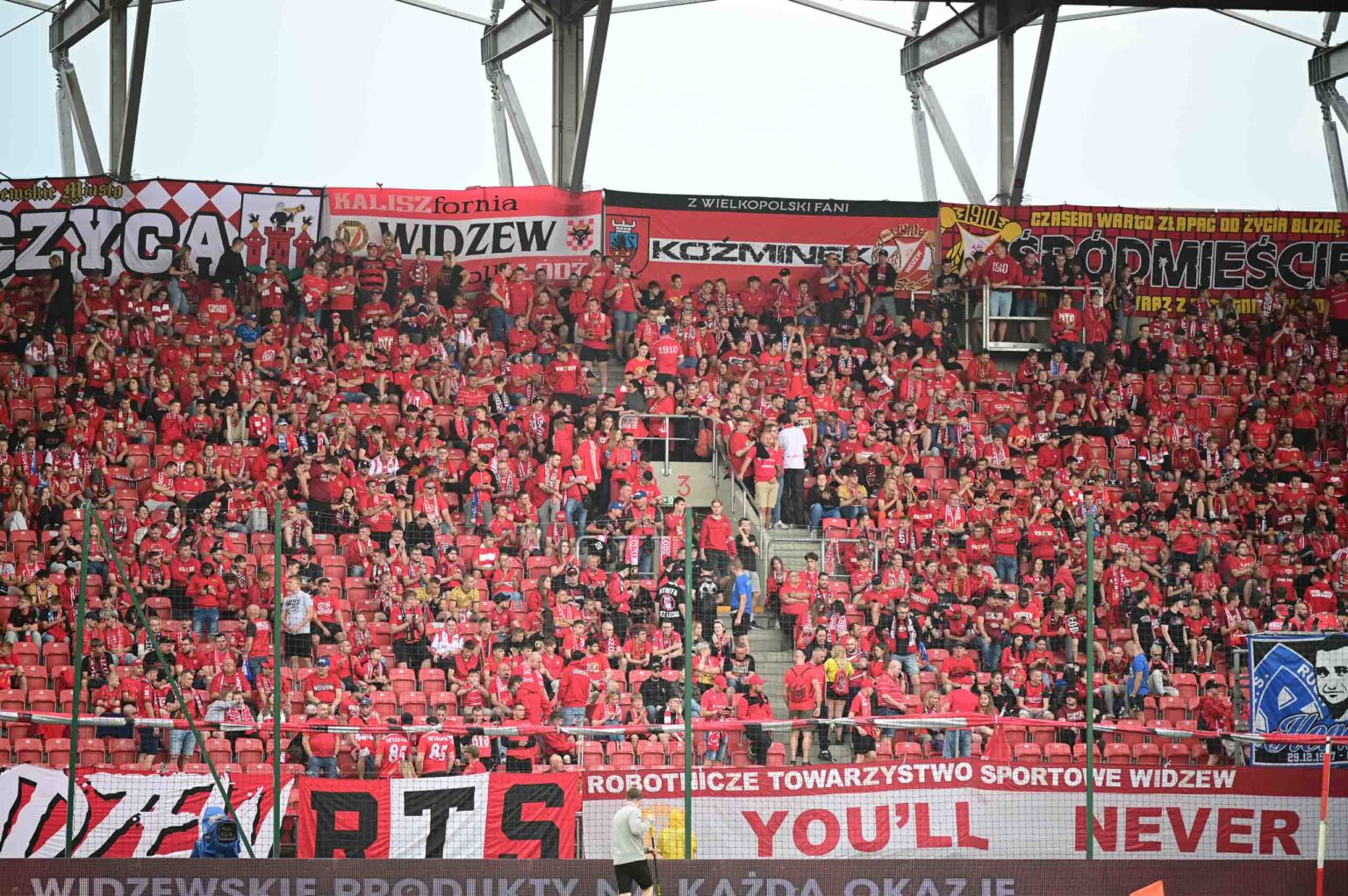 Widzew Lodz vs Lech Poznan kibice Fot Sebastian Szwajkowski 68
