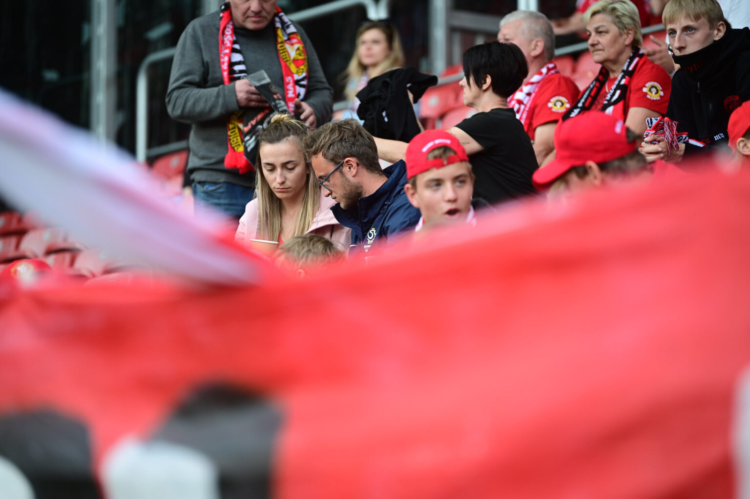 Widzew Lodz vs Lech Poznan kibice Fot Sebastian Szwajkowski 7