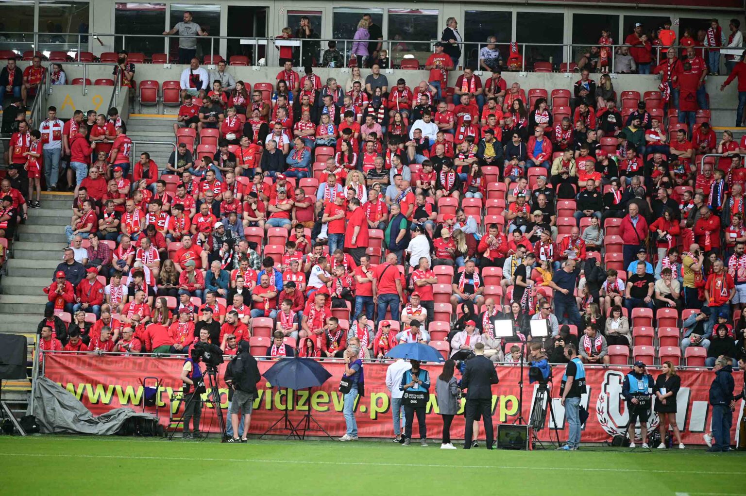 Widzew Lodz vs Lech Poznan kibice Fot Sebastian Szwajkowski 75