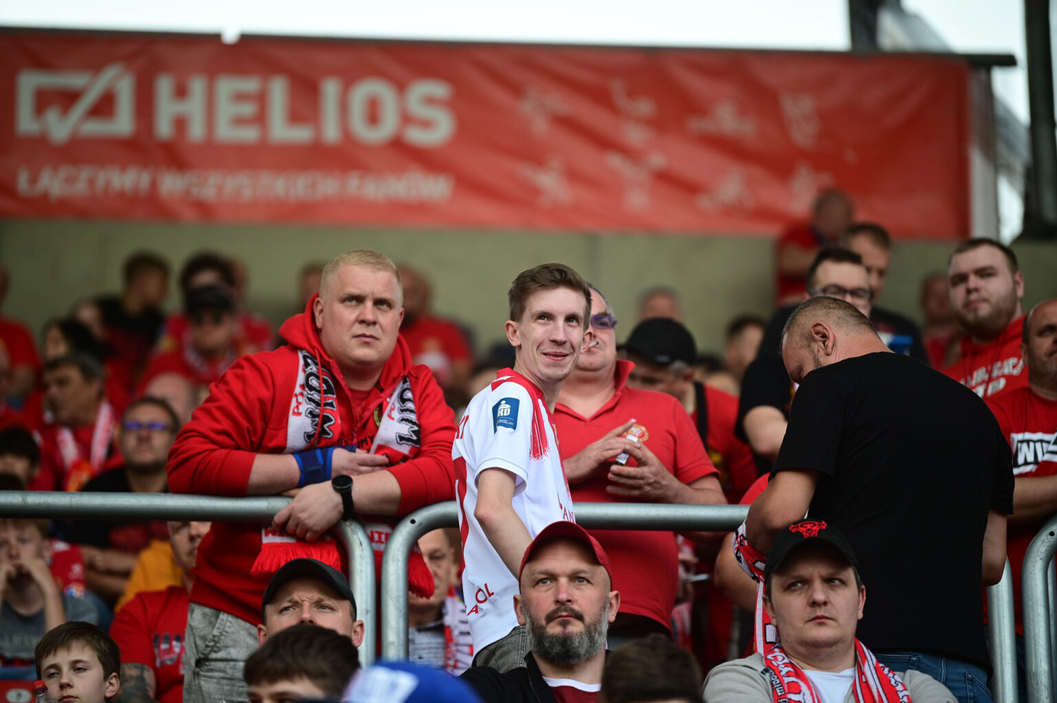 Widzew Lodz vs Lech Poznan kibice Fot Sebastian Szwajkowski 8