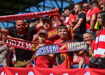 Doping kibiców w meczu Widzew Łódź - Zagłębie Lubin
