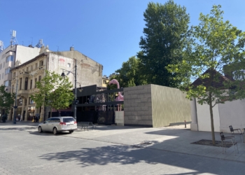 Blaszak na OFF Piotrkowska