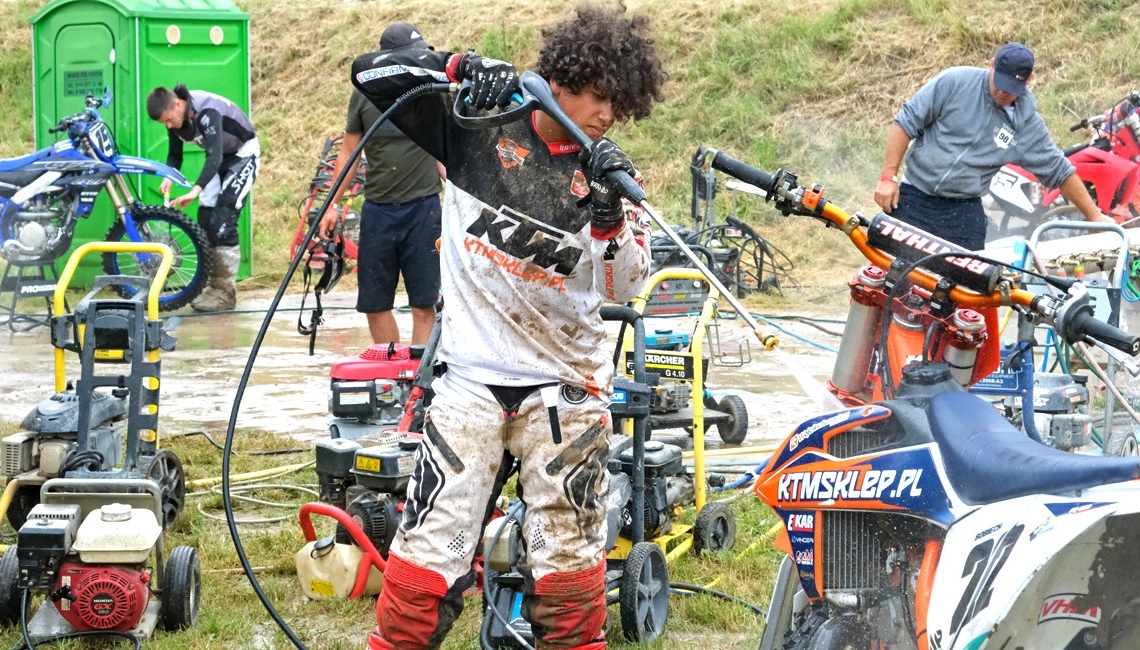 Motocross w Strykowie