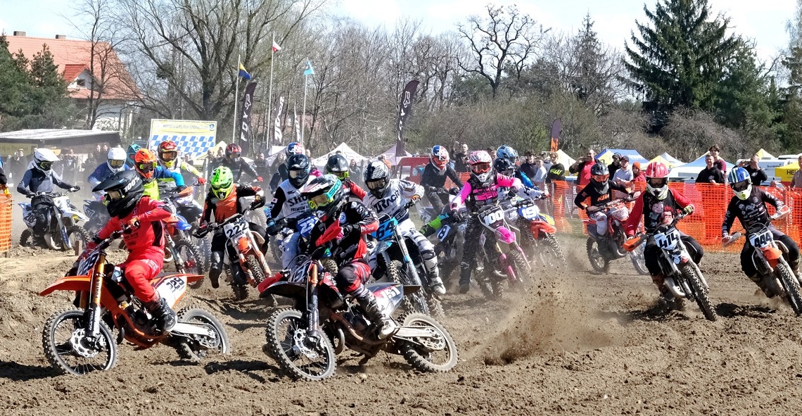 Motocross w Strykowie