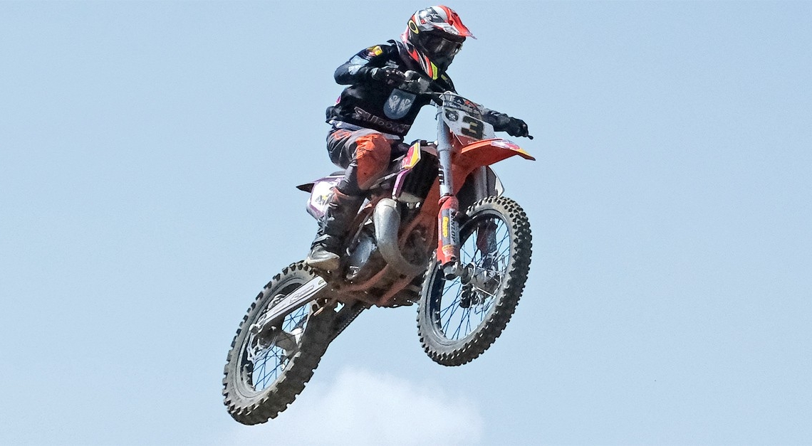 Motocross w Strykowie