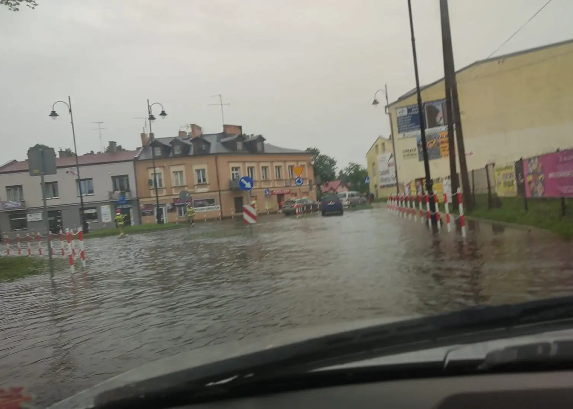 Władze Piotrkowa chcą zapobiec zalewaniu "Ryneczku" 1 Władze Piotrkowa chcą zapobiec zalewaniu "Ryneczku"