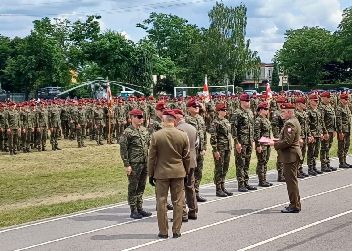 Tomaszów Mazowiecki: 30. rocznica powstania 25 Brygady Kawalerii Powietrznej