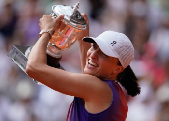 Dobrze znana królowa i nowy książę. Iga Świątek i Carlos Alcaraz triumfatorami French Open 2024