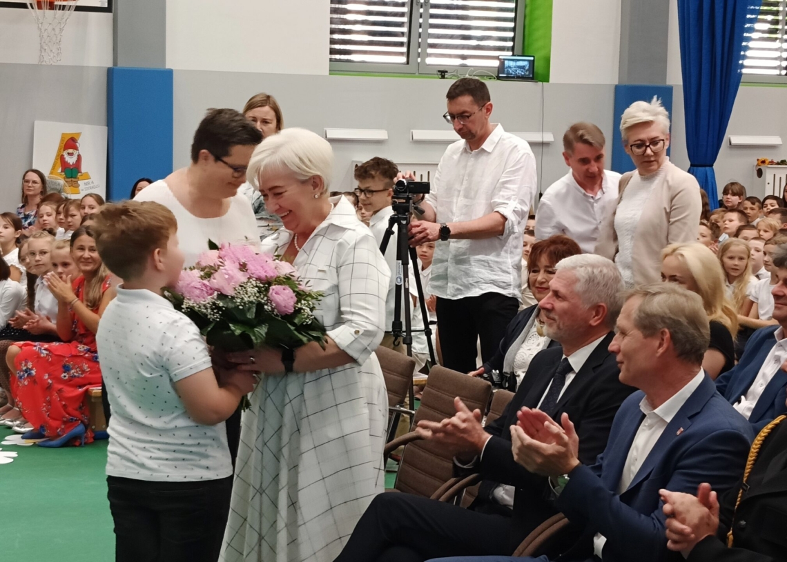 Wojewódzkie zakończenie roku w Sieradzu z udziałem wiceminister edukacji Katarzyny Lubnauer