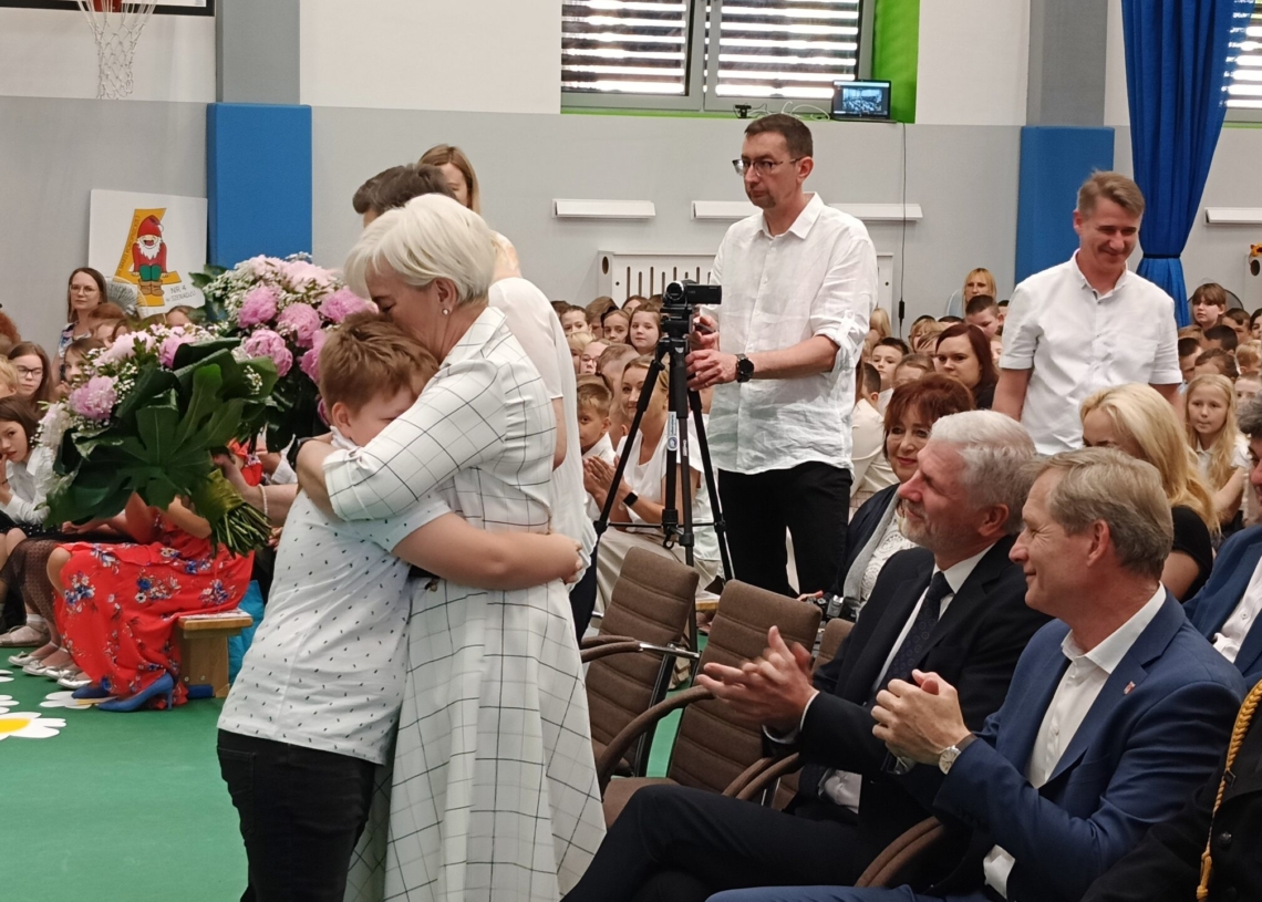 Wojewódzkie zakończenie roku w Sieradzu z udziałem wiceminister edukacji Katarzyny Lubnauer