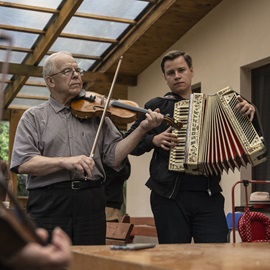 Kapela Jana Szymańskiego z Albinowa z nagrodą 58. Ogólnopolskiego Festiwalu Kapel i Śpiewaków Ludowych w Kazimierzu Dolnym