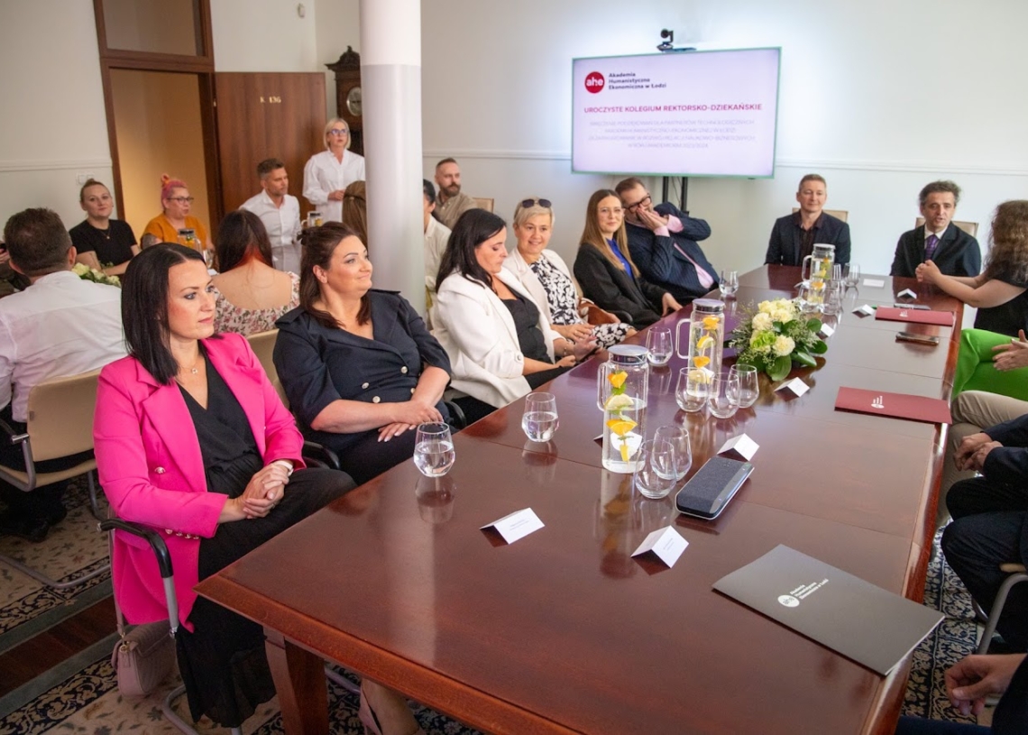 Radio Łódź zostało partnerem kierunku dziennikarstwo i komunikacja społeczna na Akademii Humanistyczno-Ekonomicznej w Łodzi 3 mat. AHE