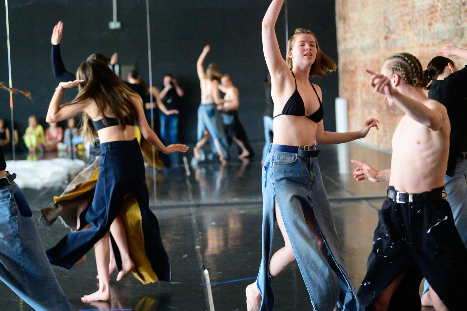 Prace Dyplomowe z choreografii Fot Sebastian Szwajkowski 34