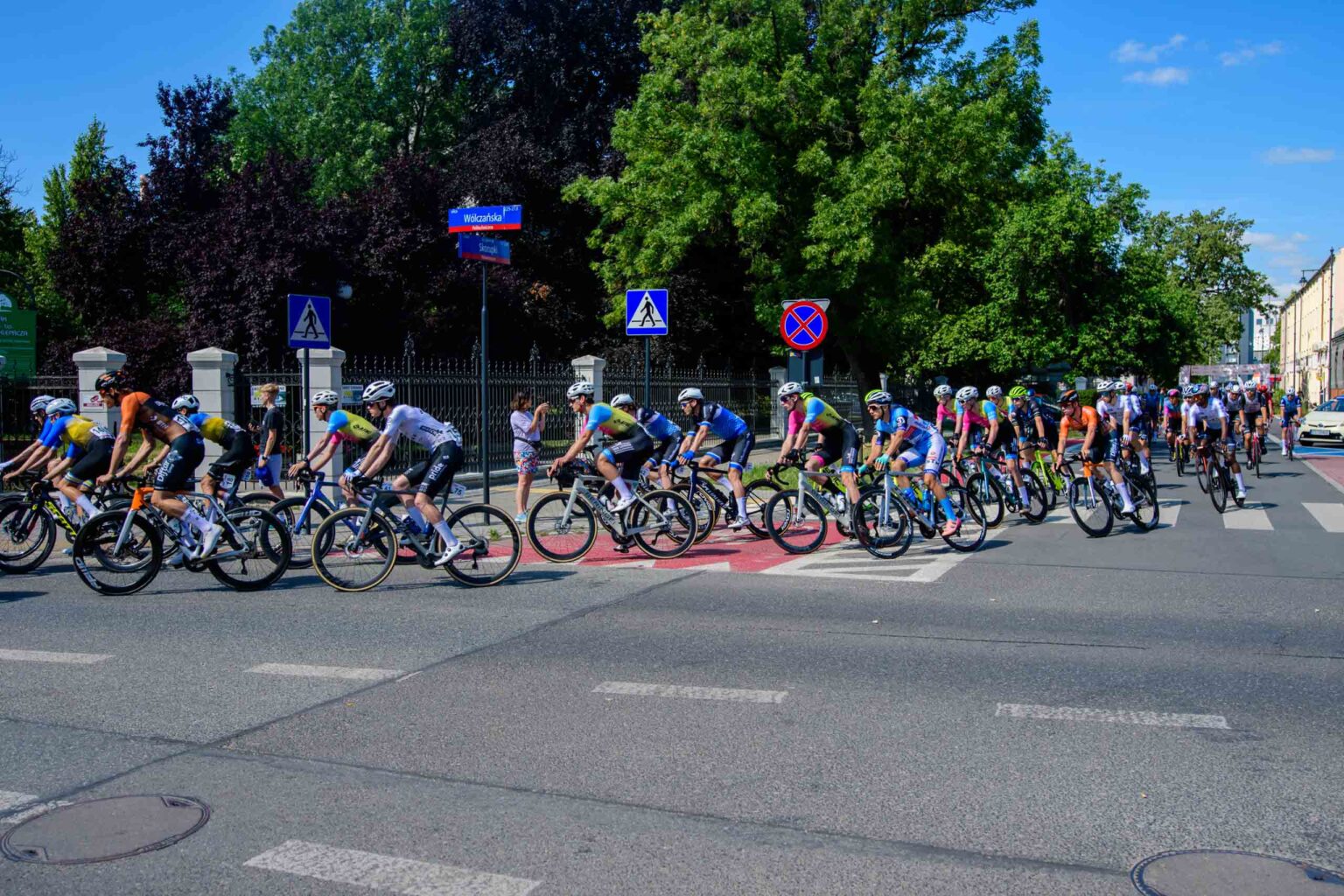 Start 35 Wyscigu Solidarnosci i Olimpijczykow Fot Sebastian Szwajkowski 38