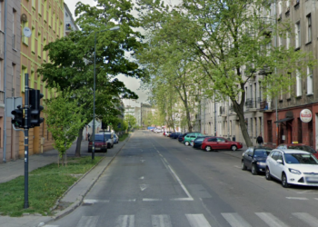 Mieszkańcy ul. Żeligowskiego mają dość aut parkujących na chodnikach
