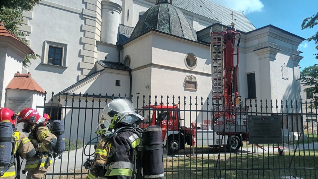Akcja gaśnicza w łowickiej katedrze