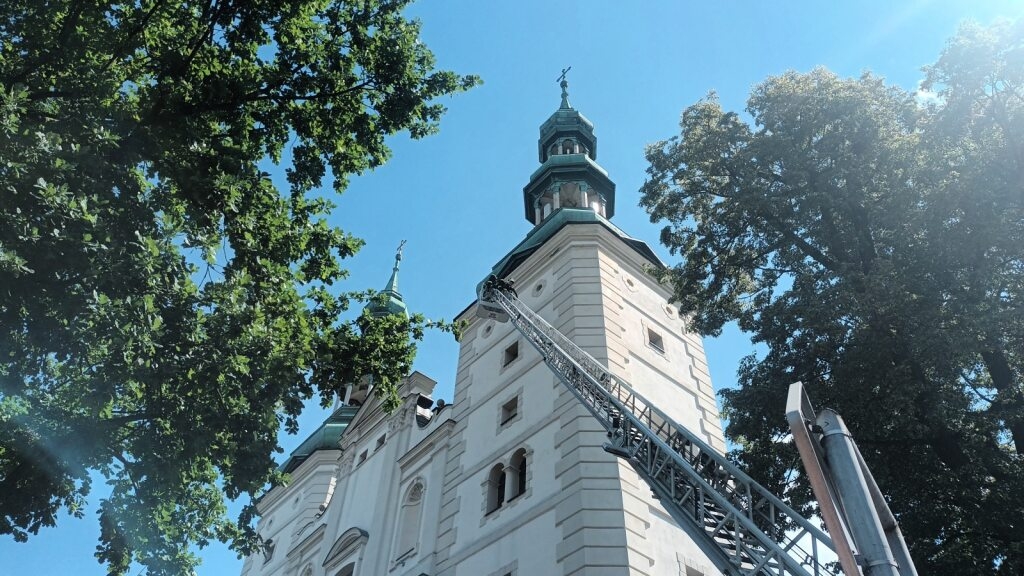 Akcja gaśnicza w łowickiej katedrze