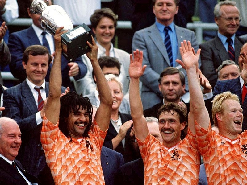 Historia ME. Turniejowe ciekawostki. Euro 1988, czyli wspaniały Marco van Basten i „pomarańczowy” triumf na niemieckiej ziemi