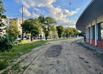 Przebudowa pętli przy ul. Północnej. Najpierw rozwiesili nad nią nową sieci trakcyjną, teraz będą ją demontować żeby wyremontować tory 1 Pętla tramwajowa przy ul. Północnej