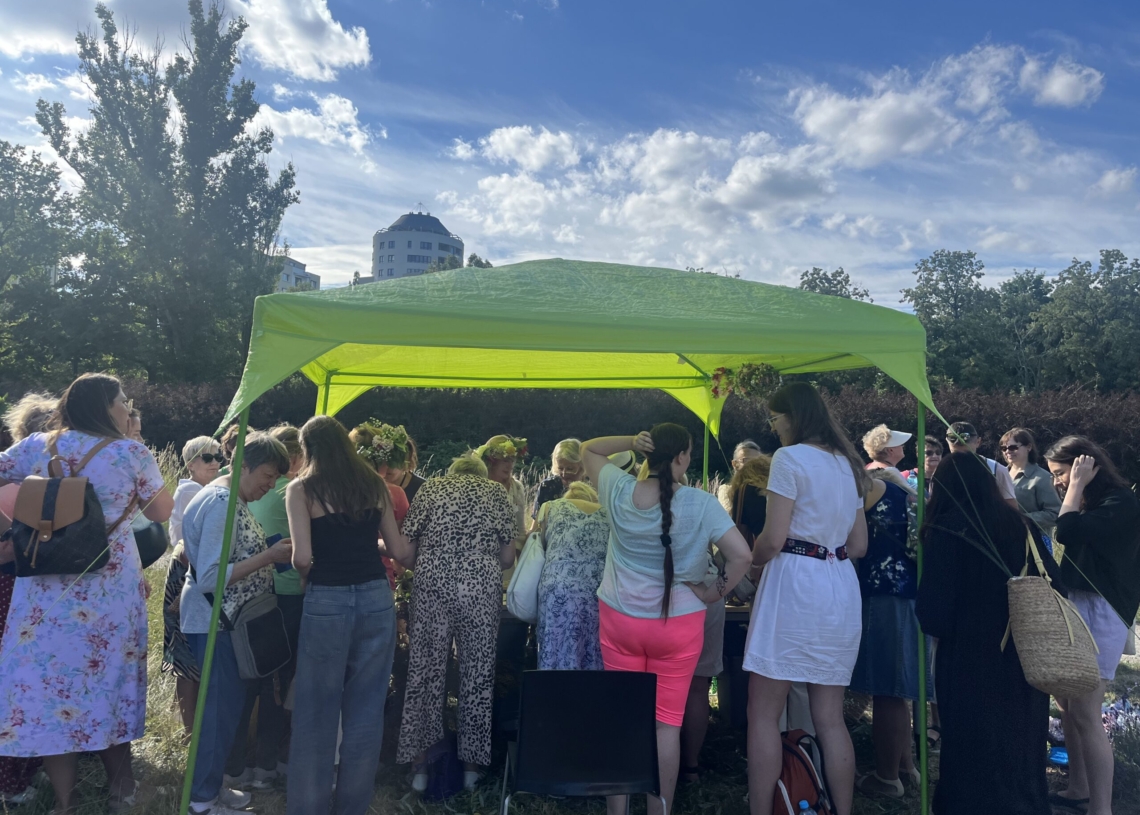 Piknik z okazji letniego przesilenia w Parku Ocalałych w Łodzi