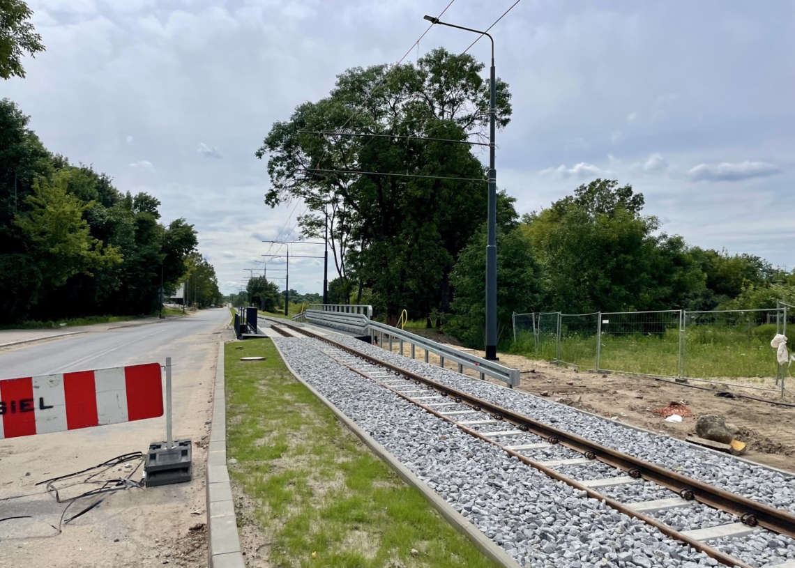 Od poniedziałku tramwaje wracają do Konstantynowa, ale auta nadal nie będą mogły korzystać z ul. Konstantynowskiej 1 Modernizacja trasy tramwajowej do Konstantynowa