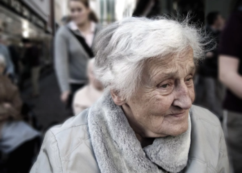 Debata „Tylko u nas”. Dziadurzenie i inne przejawy dyskryminacji seniorów