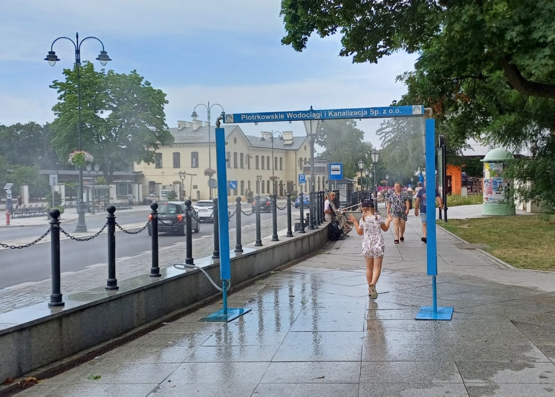 Piotrków Trybunalski postawi na kurtyny wodne? Radni apelują 1 Piotrków Trybunalski kurtyna wodna
